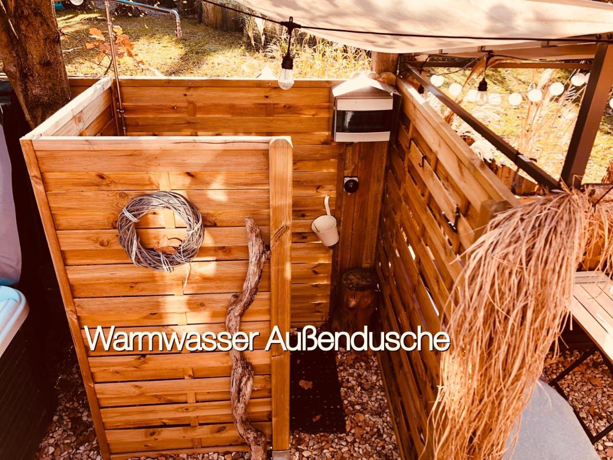 Zirkuswagen Mit Outdoor Whirlpool Und Garten Petershagen-Eggersdorf Екстер'єр фото